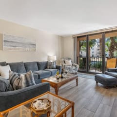 6105 Island Club