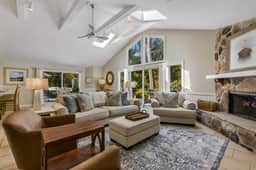 2 Sandpiper Street