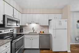 10 E Fiddler's Cove