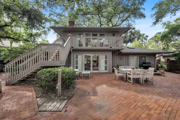 18 East Beach Lagoon - Image 1