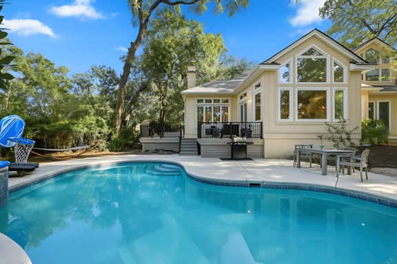 34 Heath Drive - Image 1