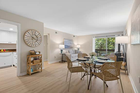 1661 Bluff Villa - Image 1
