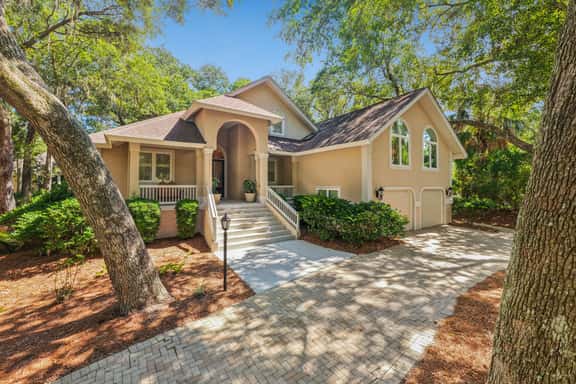 1 Strath Court - Image 1
