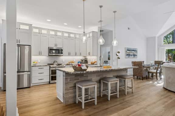 39 Off Shore Drive - Image 1