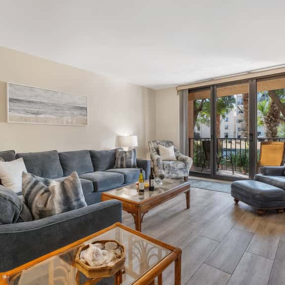 6105 Island Club - Image 1