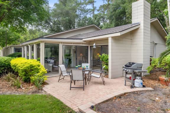 56 Woodbine Villas