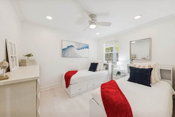 9 Dove Street
