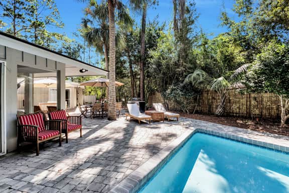 4 Palmetto Place