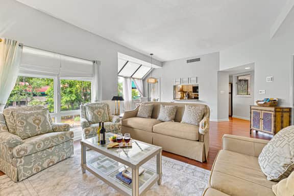 7434 Anchorage Villa