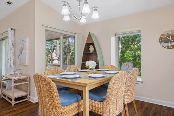 1672 Bluff Villas - Image 2