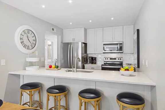 75 The Moorings - Image 3