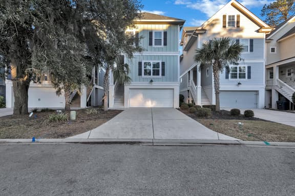 25 Sandcastle Court