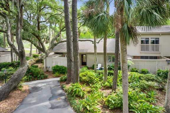 56 Woodbine Villas